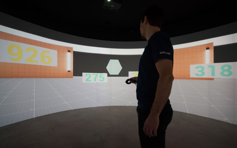 Vorteile - Aufnahme eines Sportlers bei einem kognitiven Training im skills.lab Studio