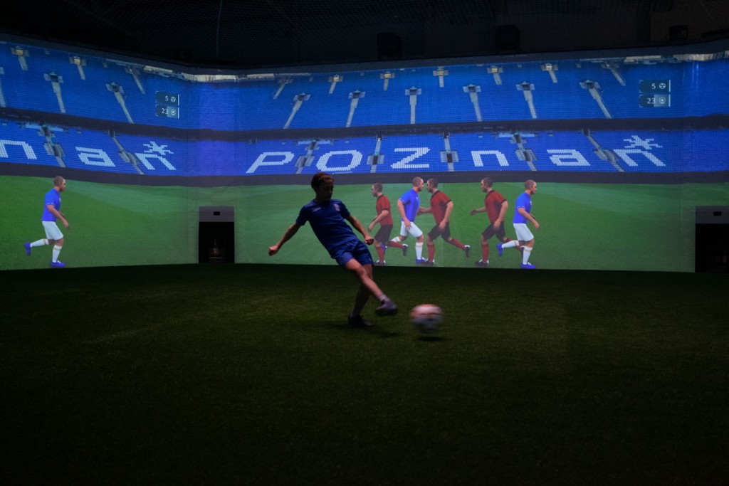 KKS Lech Poznań - Aufnahme eines Akademiespielers bei einer Übersichtsübung in der skills.lab Arena